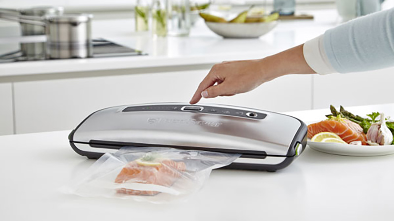 envasadora al vacio en funcionamiento